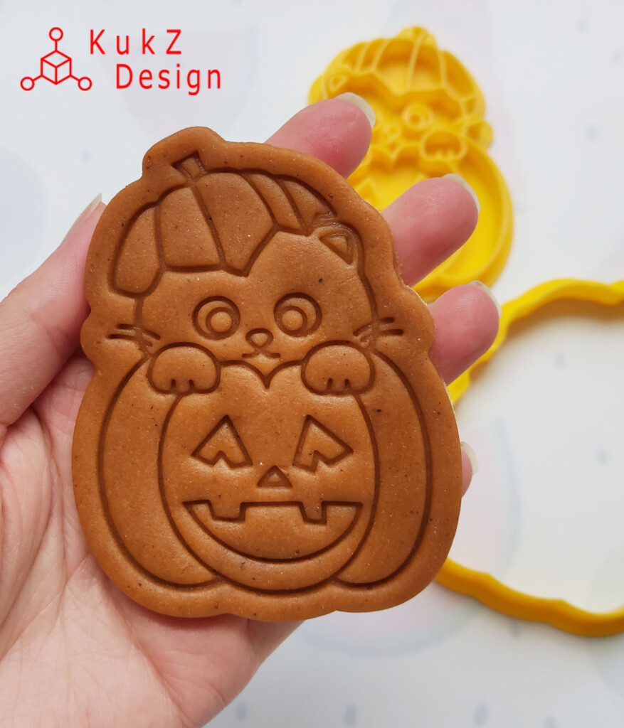 Vykrajovátko kotě a dýně na Halloween